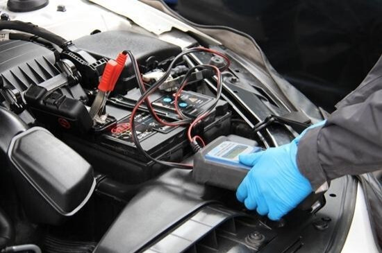 车子电池终生免维护，是不是就不需要保养了？一起了解下。的第5张示图