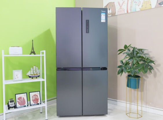 美的智能冰箱,有颜值有“肚”量-JinMo之家