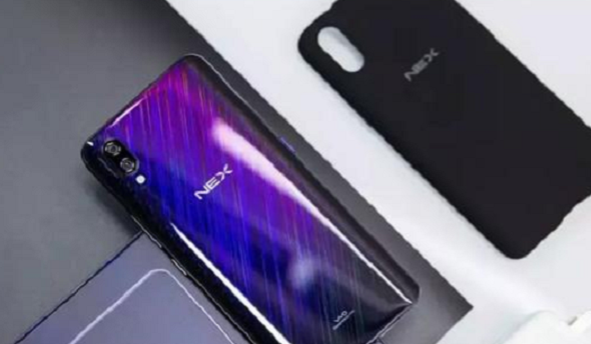 零界屏加后置三摄,这样的vivo手机不错哦!-JinMo之家