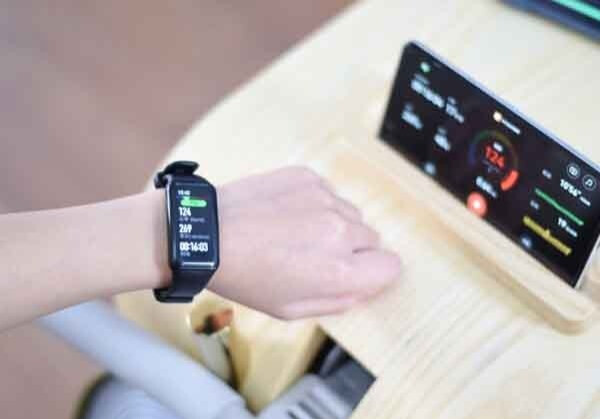 高颜值赤兔水阻划船机:华为HiLink智联居家运动体验的第3张示图 高颜值赤兔水阻划船机:华为HiLink智联居家运动体验的第3张示图