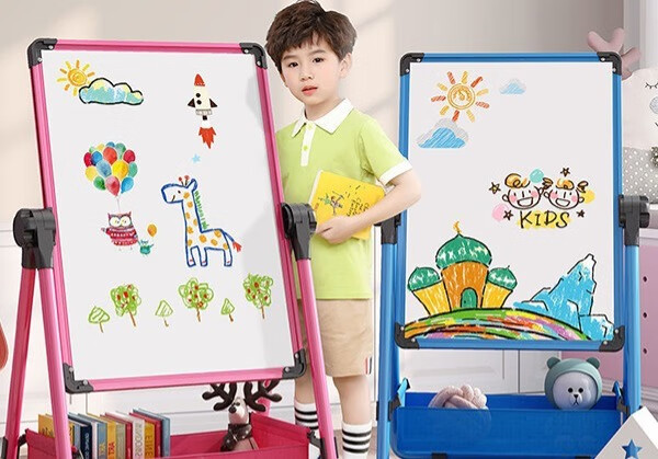 艺术萌芽阶段，双面升降画板培养孩子艺术气息-JinMo之家
