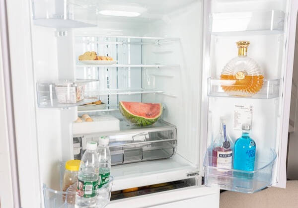 东芝多门家用冰箱，丰富功能鲜储多类食材！