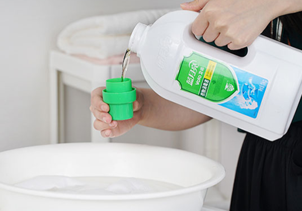 给衣物消毒，论到专业当属蓝月亮家的这款好物-JinMo之家