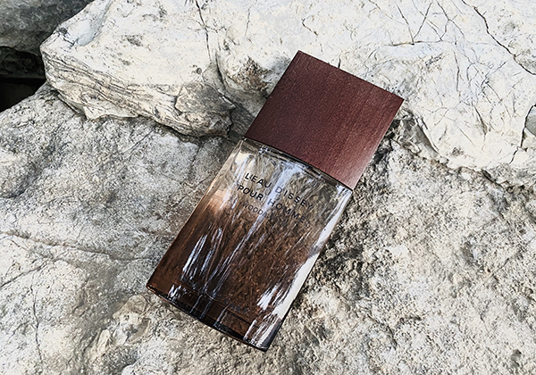 化身魅力型男,三宅一生男士香水的第3张示图 化身魅力型男,三宅一生男士香水的第3张示图