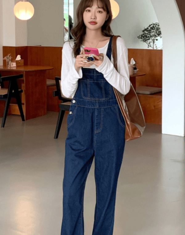 懒人爱牛仔背带裤，显瘦减龄还百搭！-JinMo之家