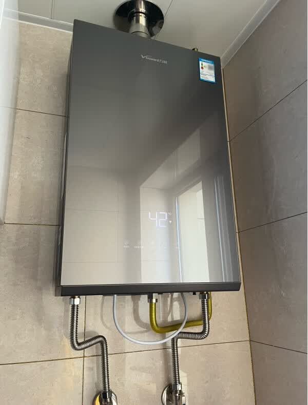 科技感十足的万和热水器，全屋热浴享受汤泉体验的第4张示图