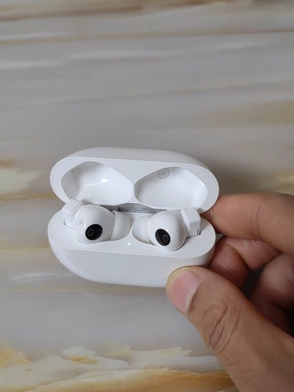 华为FreeBuds4耳机，舒适与音质测评。的第3张示图