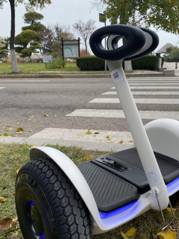 孩子骑平衡车就选它，骑行安全，玩法炫酷，家长更放心！的第6张示图