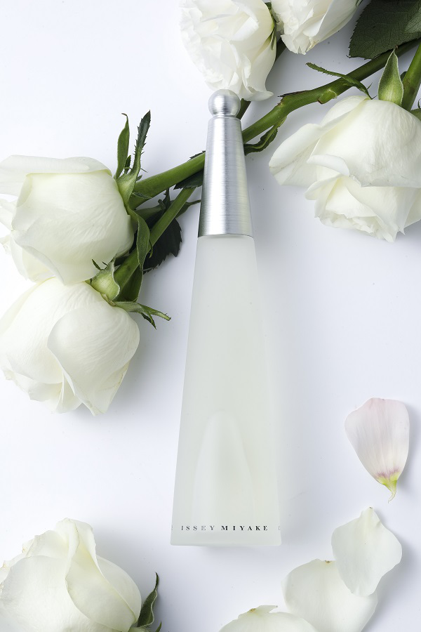 生活在都市之中,每天走在繁华的街道上,身边的人熙熙攘攘的第1张示图 生活在都市之中,每天走在繁华的街道上,身边的人熙熙攘攘的第1张示图