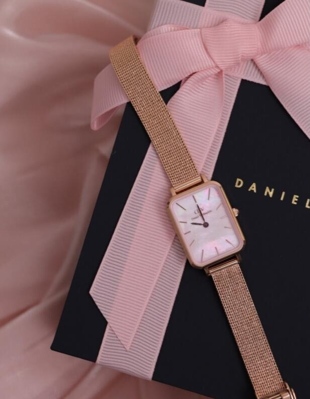 情人节送什么?DW小方表别错过,珠光贝母表盘超好看!的第5张示图 情人节送什么?DW小方表别错过,珠光贝母表盘超好看!的第5张示图