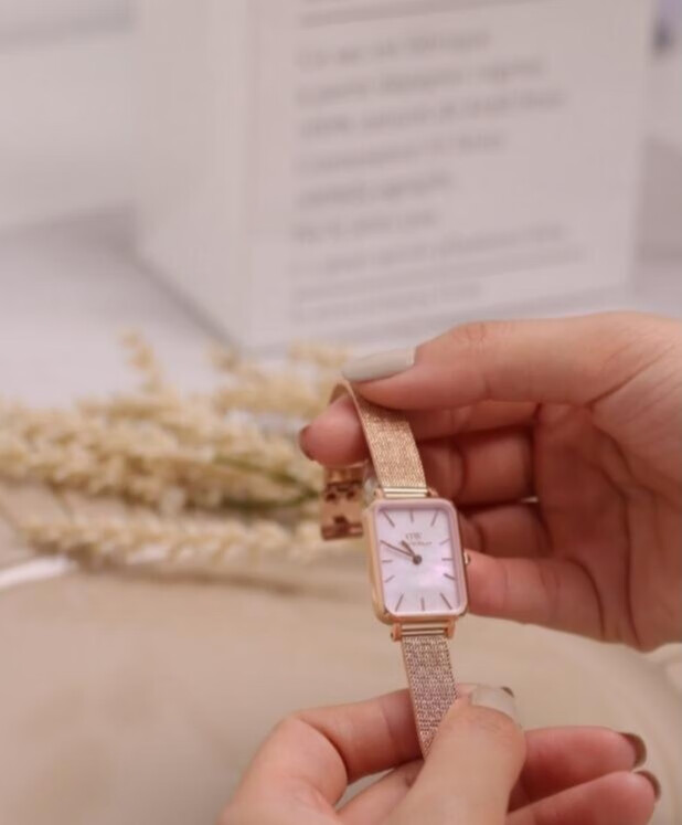 情人节送什么?DW小方表别错过,珠光贝母表盘超好看!的第2张示图 情人节送什么?DW小方表别错过,珠光贝母表盘超好看!的第2张示图