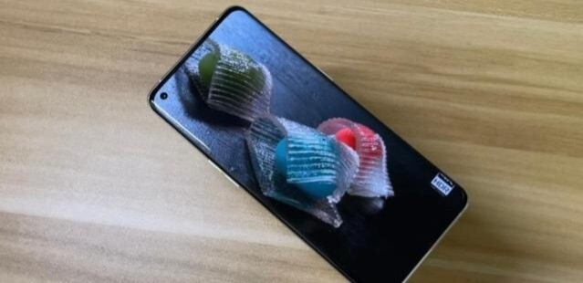 OPPO Find X4Pro概念图曝光的第5张示图