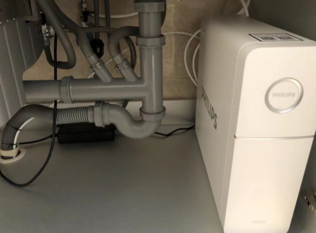 飞利浦引擎1000净水器,带来滴滴健康好水的第2张示图 飞利浦引擎1000净水器,带来滴滴健康好水的第2张示图