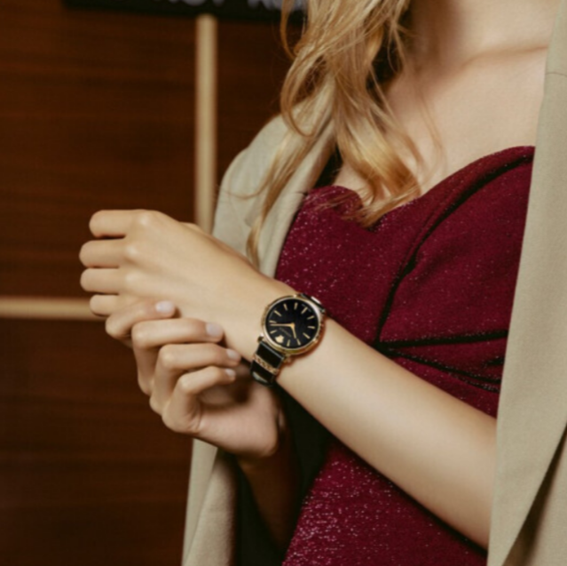 精致美观的范思哲Versace手表，轻松驾驭各种风格的第2张示图