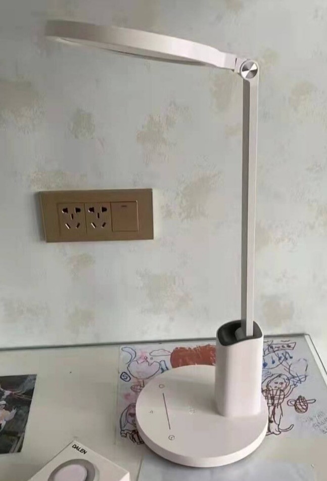 精选华为智能可控式保护眼睛新款台灯-JinMo之家