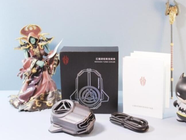 有人会说手机需要用到散热器吗？今天这个测评一定要看下的第2张示图