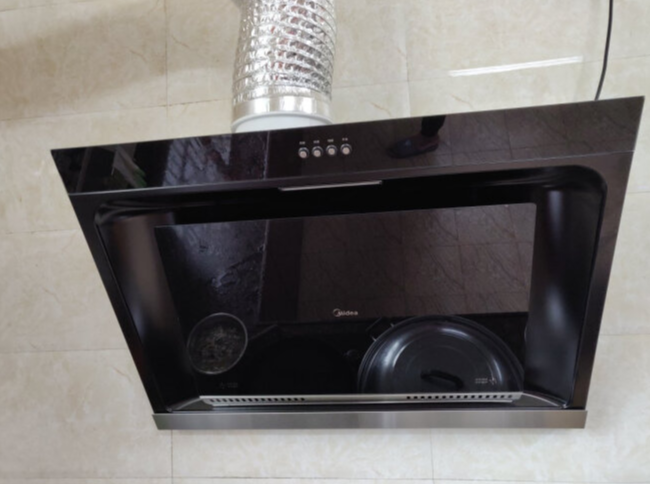 立体环吸,惊艳亮相:美的j30油烟机体验