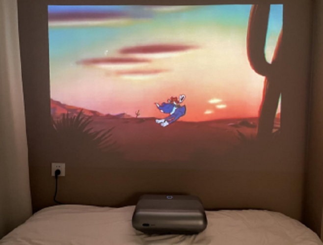 坚果智慧墙评测：陪伴模式强势上线，居家生活多姿多彩的第4张示图