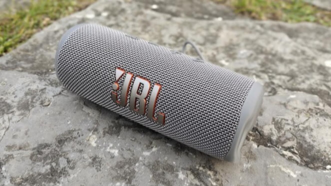 适合在户外听的JBL音箱！实属便携届的“扛把子”的第2张示图