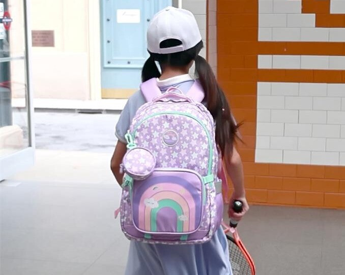 超可爱的江博士护脊减负书包测评:选它就对了!的第4张示图 超可爱的江博士护脊减负书包测评:选它就对了!的第4张示图