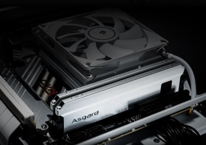 双通道内存条,让电脑速度更快,光威品牌值得选择-JinMo之家