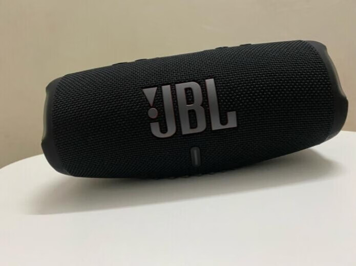 JBL CHARGE5桌面音响测评：让生活充满美妙的音乐的第1张示图