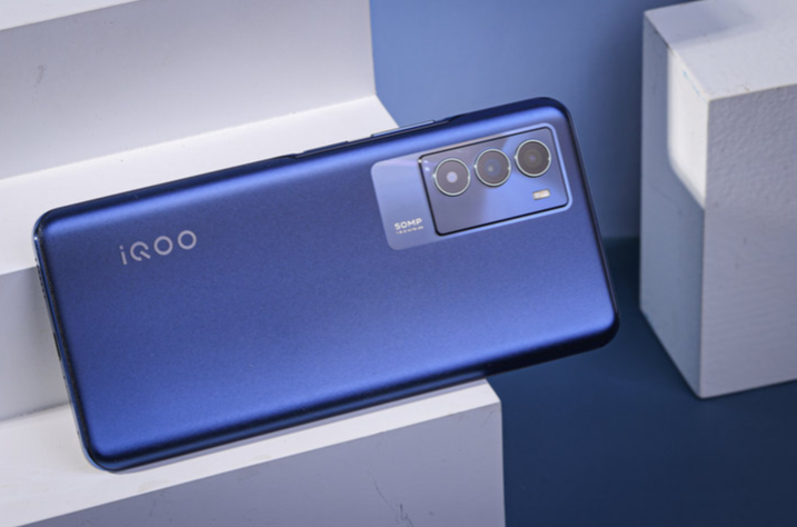 iQOO Neo5 SE手机测评：高端内核兼容无忧的第1张示图