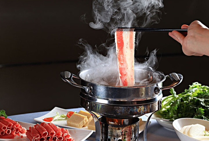 拥有这款电火锅，让你轻松享受每个欢聚时刻的第6张示图