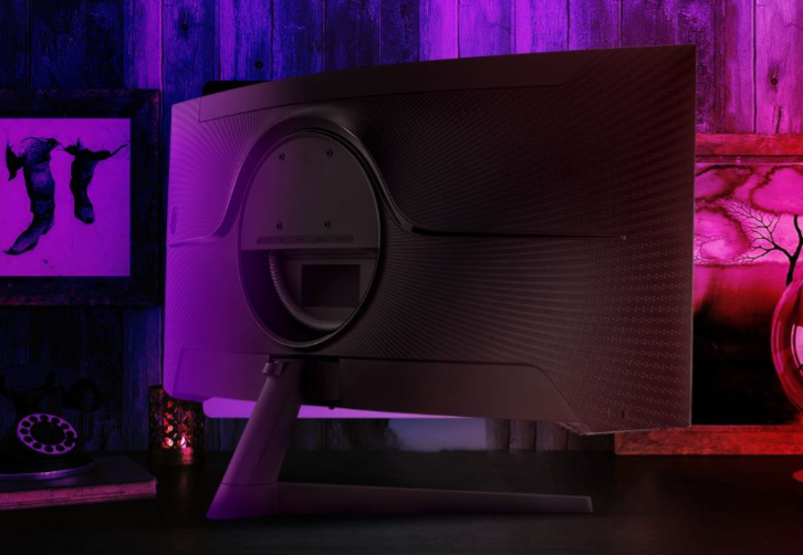 电竞桌面如何搭配？三星曲面大屏让娱乐氛围瞬间拉满的第6张示图