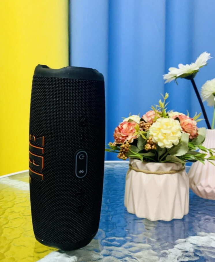 适合在户外听的JBL音箱！实属便携届的“扛把子”的第5张示图