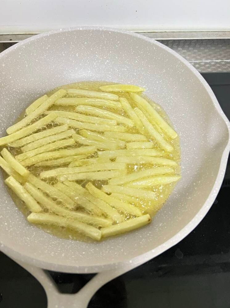 一口让你意外觉得好用的锅，卡罗特麦饭石不粘平底锅的第3张示图