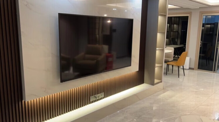 客厅安装KKTV智能电视，惬意幸福时刻轻松定格的第3张示图