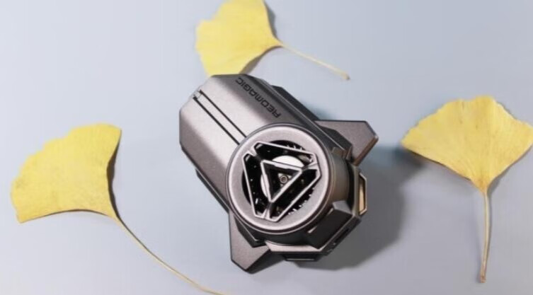 有人会说手机需要用到散热器吗？今天这个测评一定要看下的第4张示图