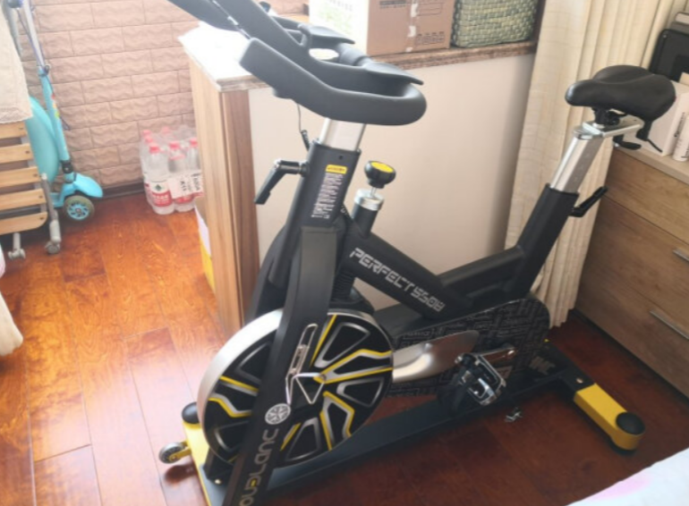 用欧宝龙动感单车运动健身，让忙碌中保持健康收获乐趣-JinMo之家