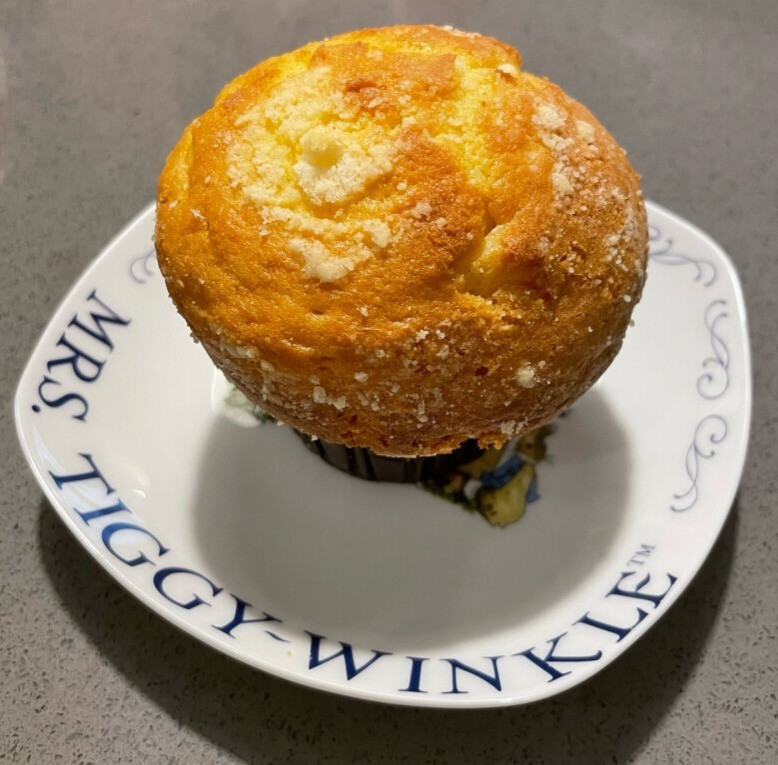 仿若置身金色麦田,品浓郁麦香就来中粮香雪原味麦芬蛋糕-JinMo之家