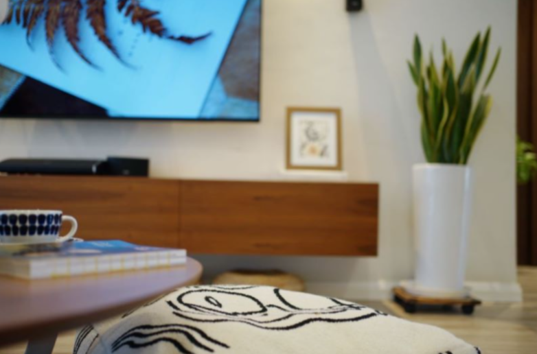 正确用眼从更换电视机开始,孩子看得舒服家长放心-JinMo之家