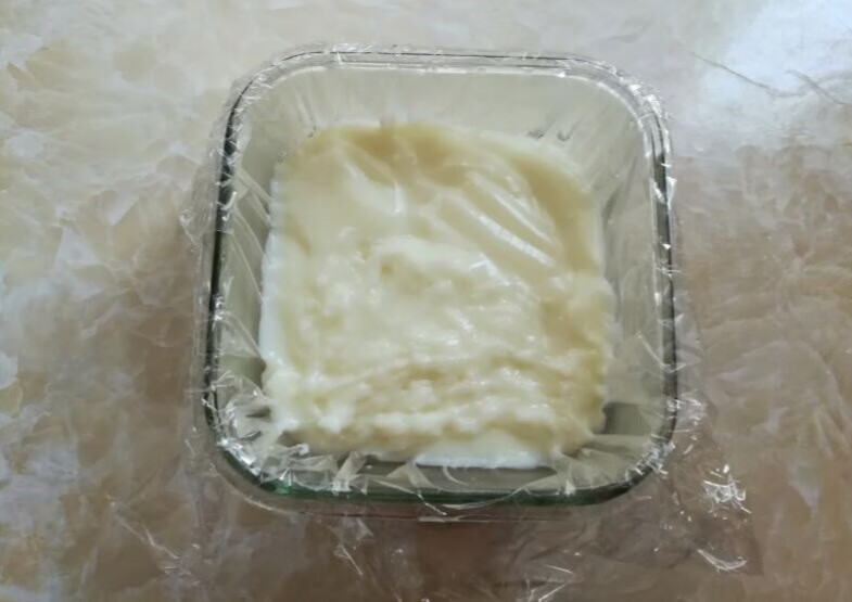 饭桌上必点的一道小吃炸鲜奶，外酥里嫩，奶香十足的第5张示图