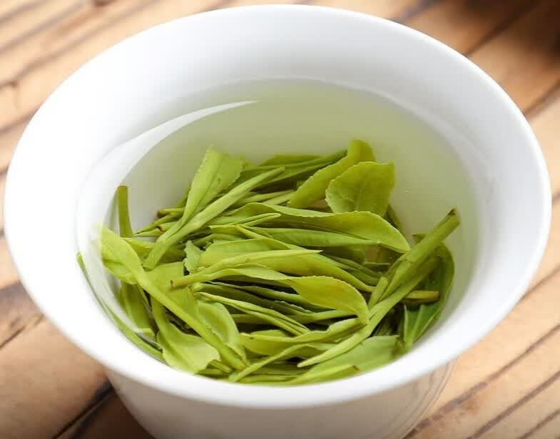 泡一壶极白明前精品皇冠茶叶，感受绿茶好滋味-JinMo之家