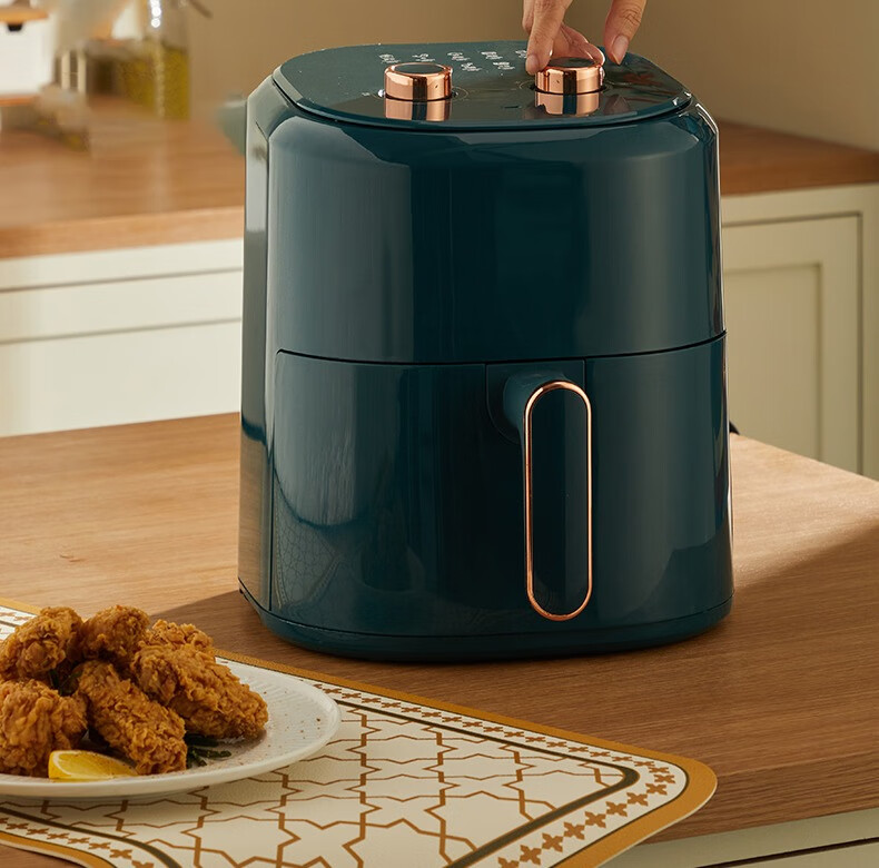 4.5升黄金容量,一次可烤整只鸡,满足一家人胃口的第3张示图 4.5升黄金容量,一次可烤整只鸡,满足一家人胃口的第3张示图