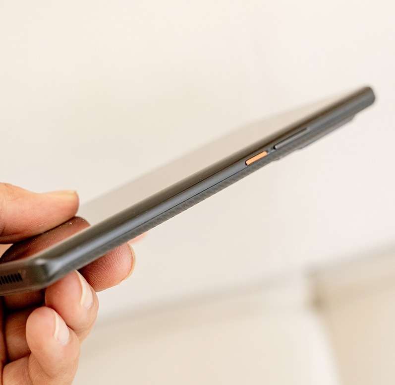 测评具备“丝滑触感”的iQOO 8 Pro手机到底如何？的第1张示图