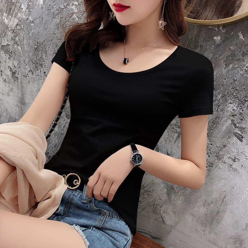 简单的黑色酷拽穿搭,让你挪不开视线-JinMo之家