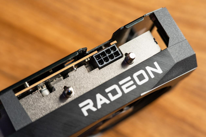 还在纠结显卡选哪张？不如来看看华硕Radeon RX 6600XT电脑显卡的第4张示图