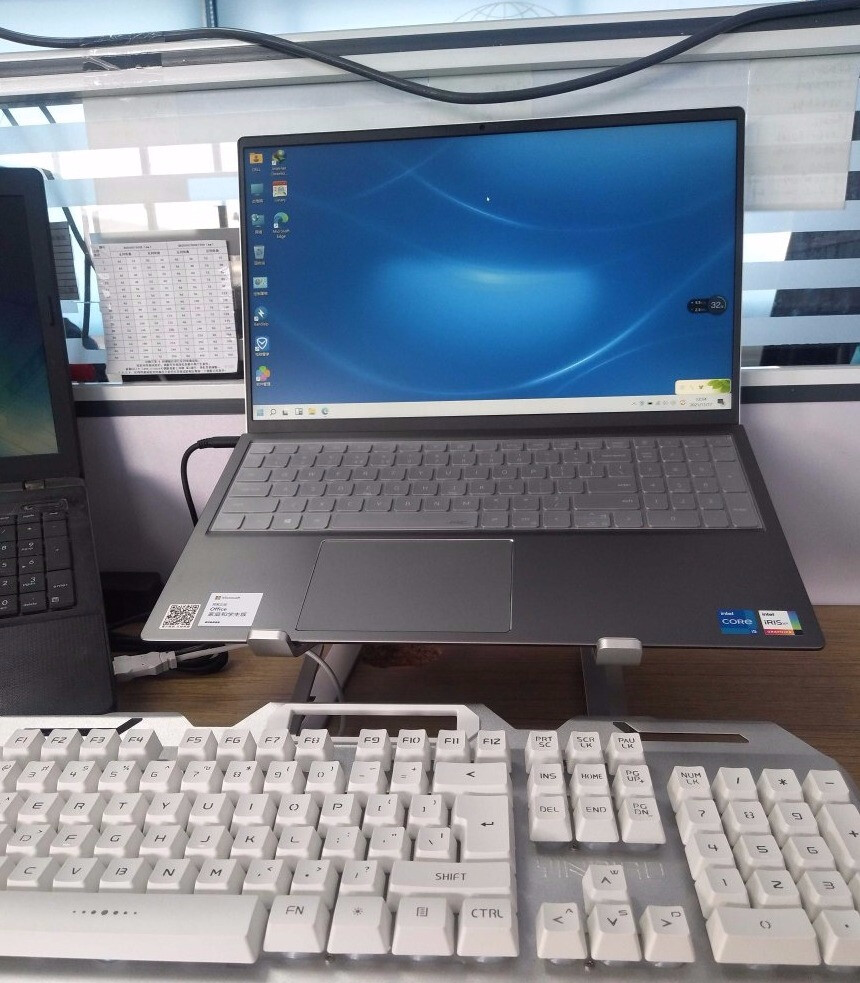 戴尔灵越14 Pro，小身材也有大能量的第2张示图