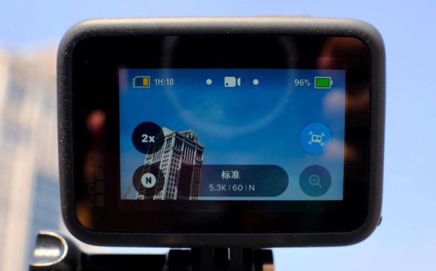 GoPro自拍续航礼盒/运动相机评测：双液晶屏让拍摄不再盲目的第3张示图