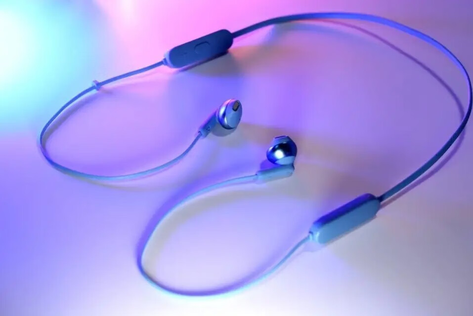 JBL TUNE215BT蓝牙耳机：重新定义聆听享受！-JinMo之家