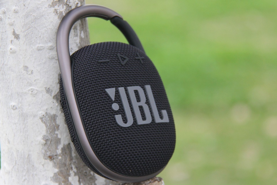 JBL CLIP4蓝牙音箱评测：小型音箱很难达到的高配的第4张示图