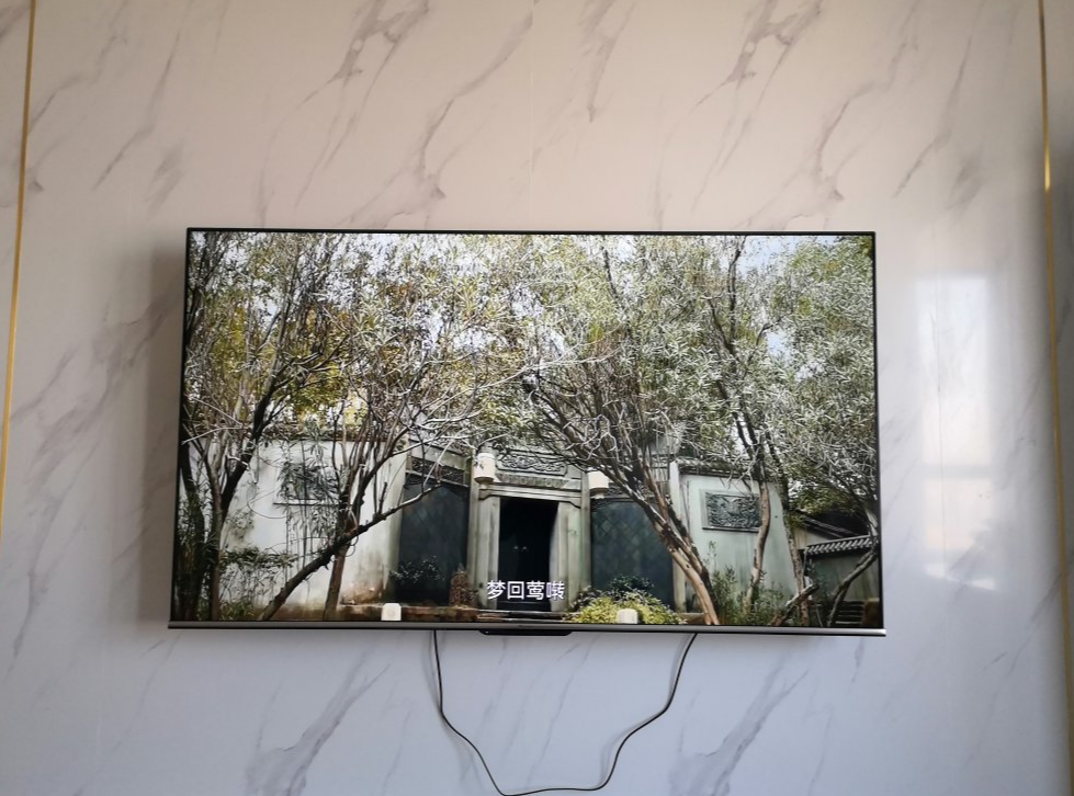 海信65英寸全面屏电视，让家居科技感满满的第2张示图