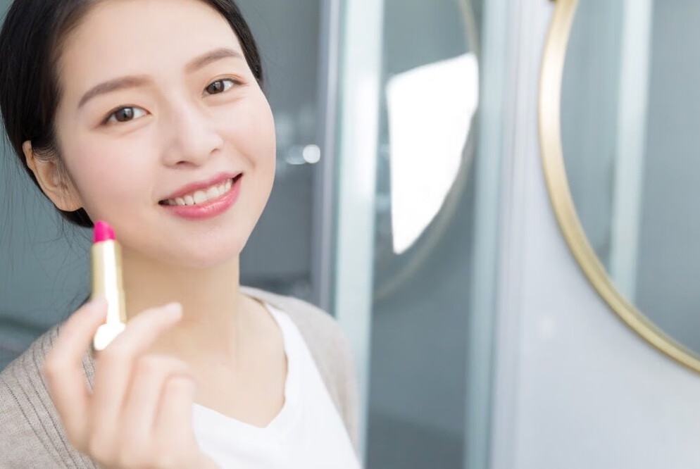 凡士林无色润唇膏~轻松缔造女神级诱人双唇!-JinMo之家