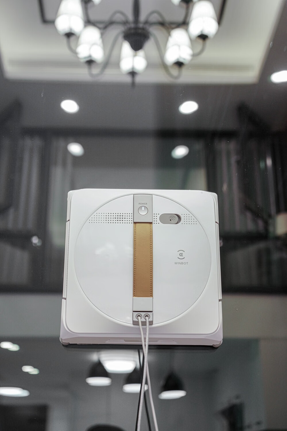 别让玻璃成了家居清洁的死角，擦窗机器人派上大用处的第2张示图