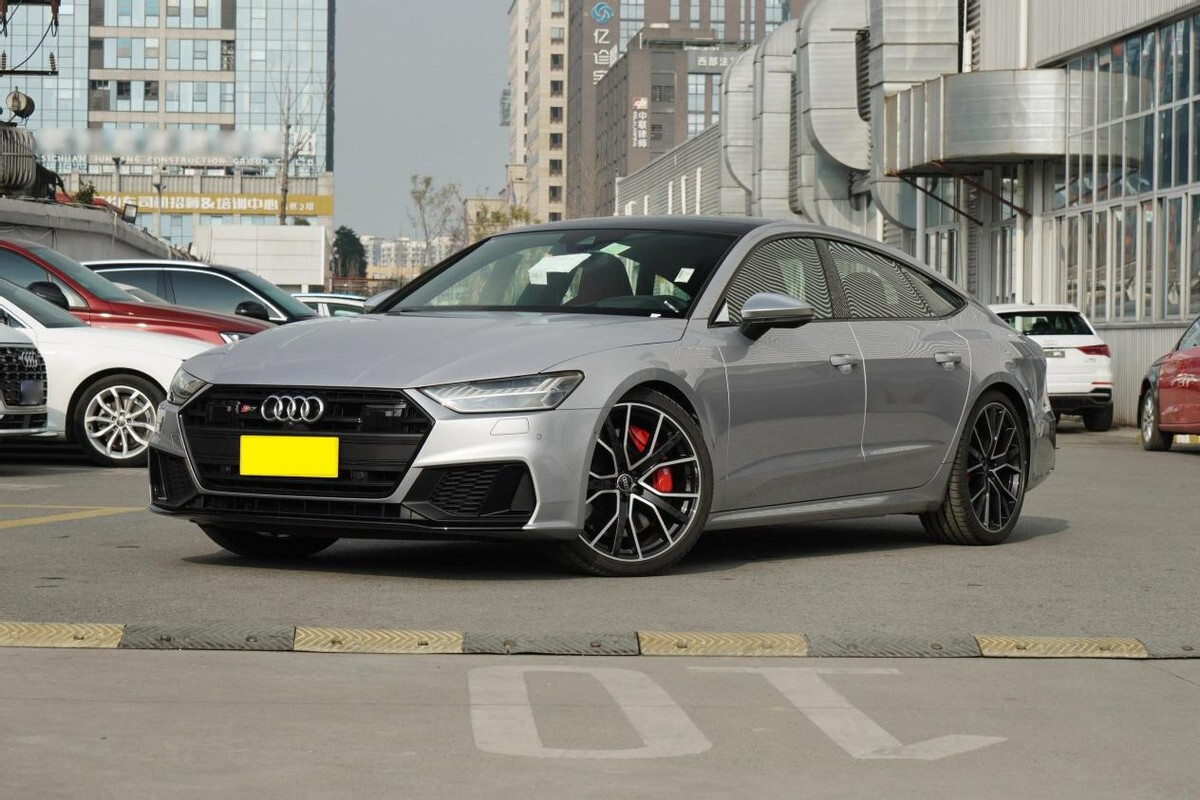 体验奥迪S7,450匹马力+4.6秒破百,可家用可性能,究竟香不香?-JinMo之家